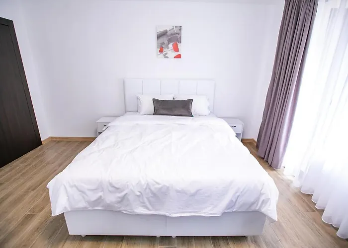 Monik Апартамент *